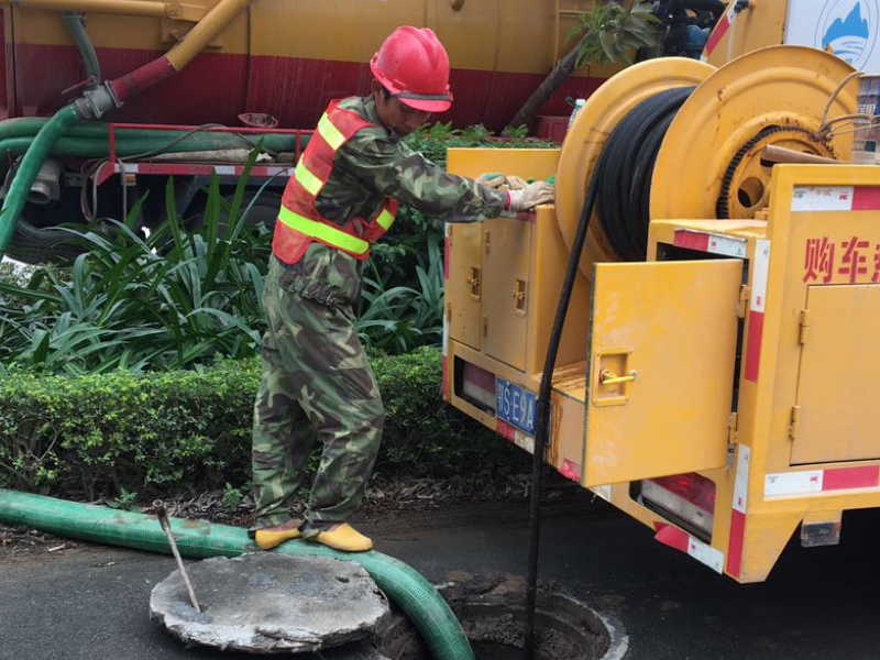 沈阳皇姑区专业清理地沟 地沟消毒清淤隔油池清掏吸污